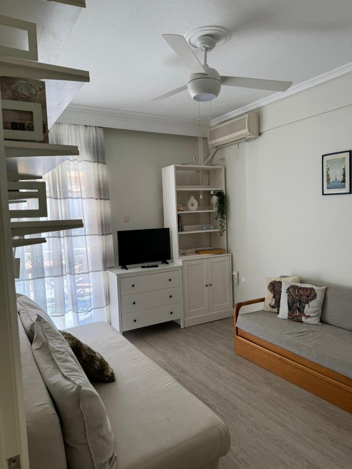 Grandma Mary'S Apartment Nea Playia エクステリア 写真